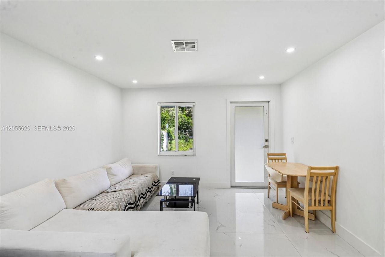 316 N 61st Ave , Hollywood, FL 33024 Photo