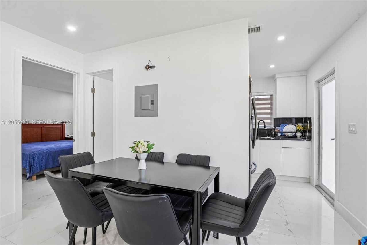 316 N 61st Ave , Hollywood, FL 33024 Photo