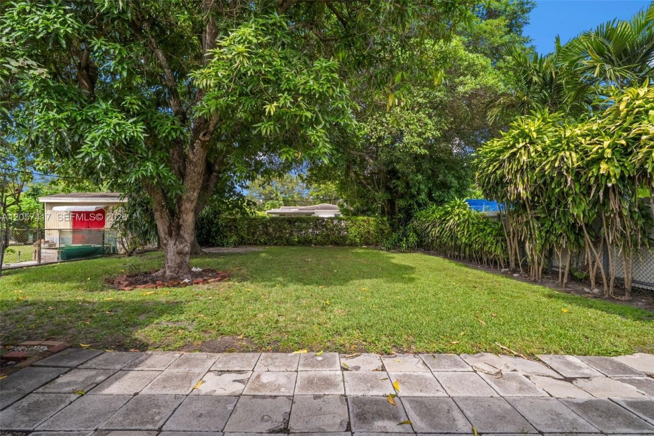 3745 SW 62nd Ct, Miami, FL 33155 Photo