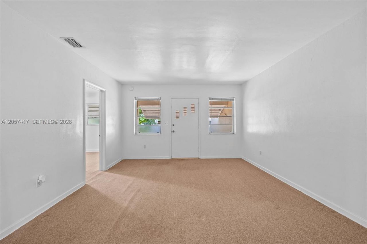 3745 SW 62nd Ct, Miami, FL 33155 Photo