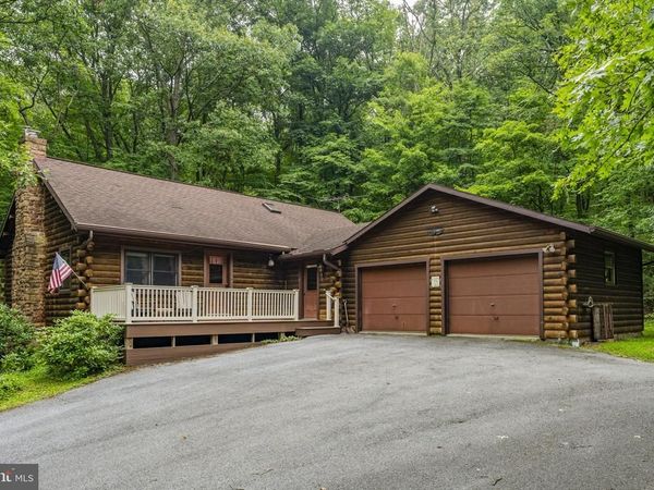 88 FOX ROAD, NEWMANSTOWN, PA 17073