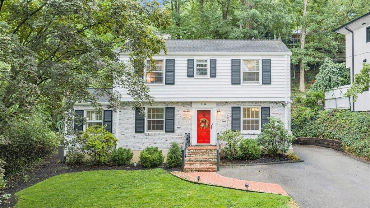 3136 West Ridge Rd Sw, Roanoke, VA 24014 Main Photo