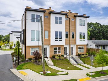 1317 Garner Road, Unit 102, Raleigh, NC 27610