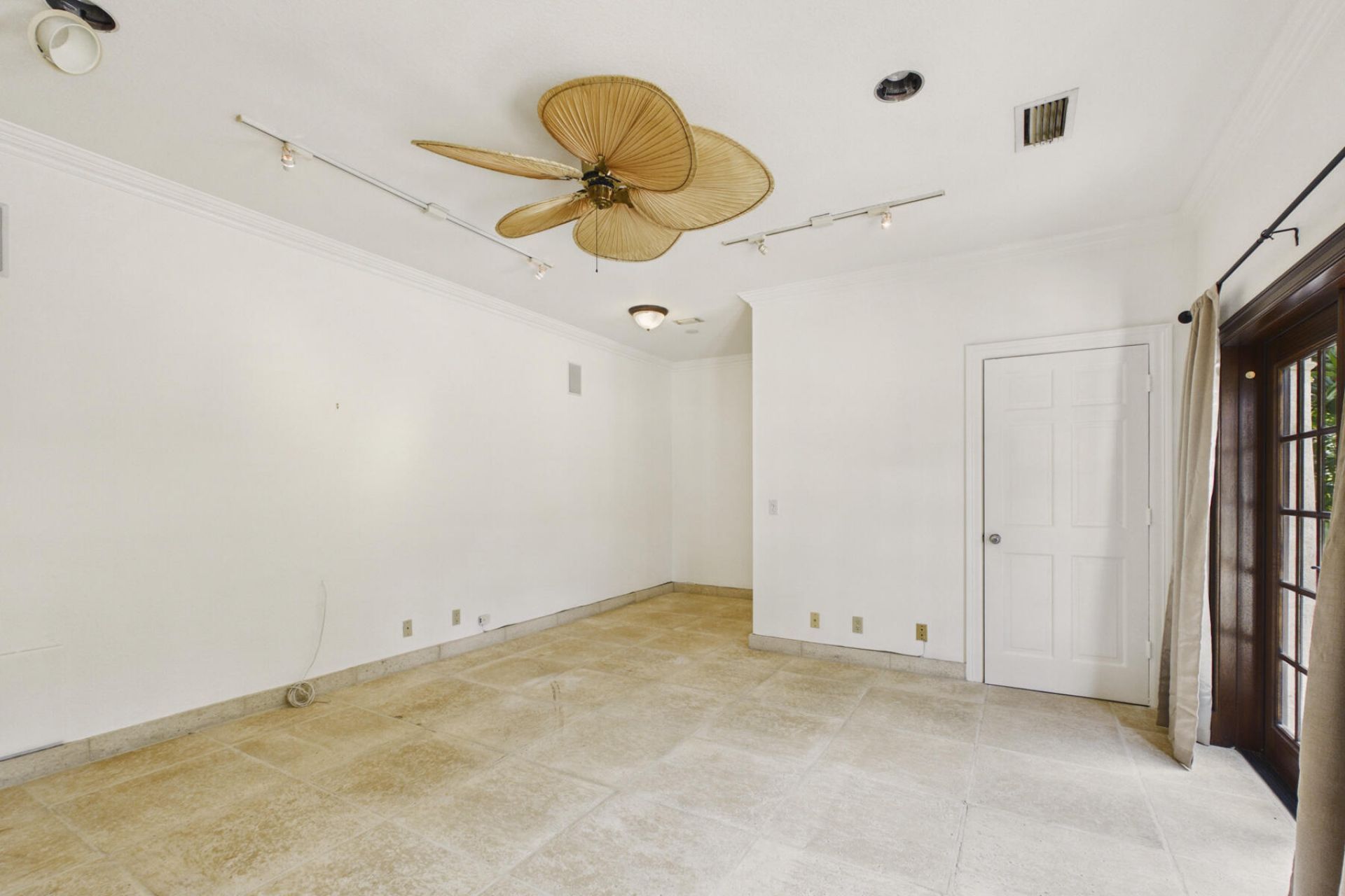 107 Flagler Promenade S, West Palm Beach, FL 33405 Photo