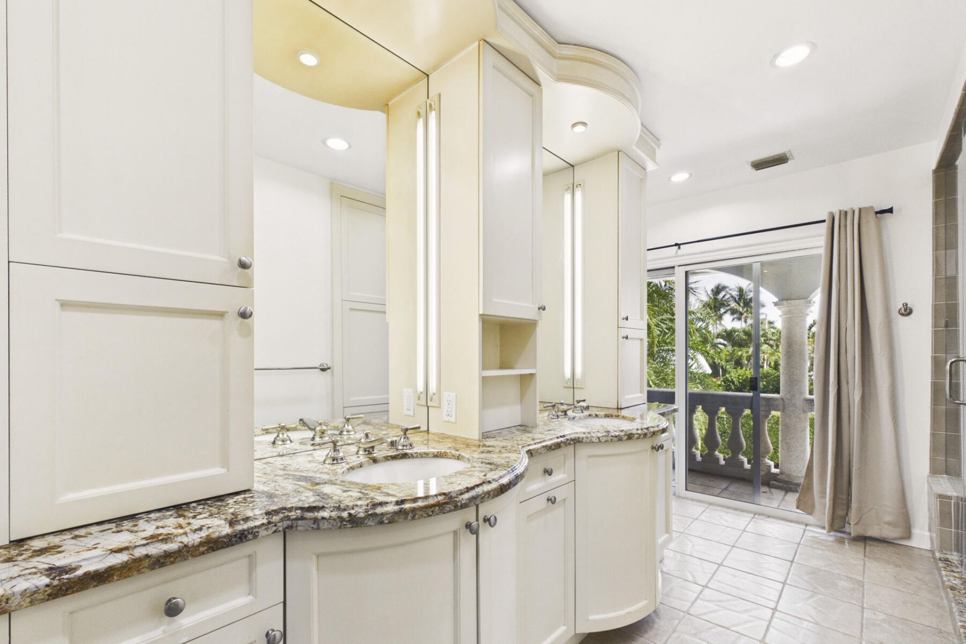 107 Flagler Promenade S, West Palm Beach, FL 33405 Photo