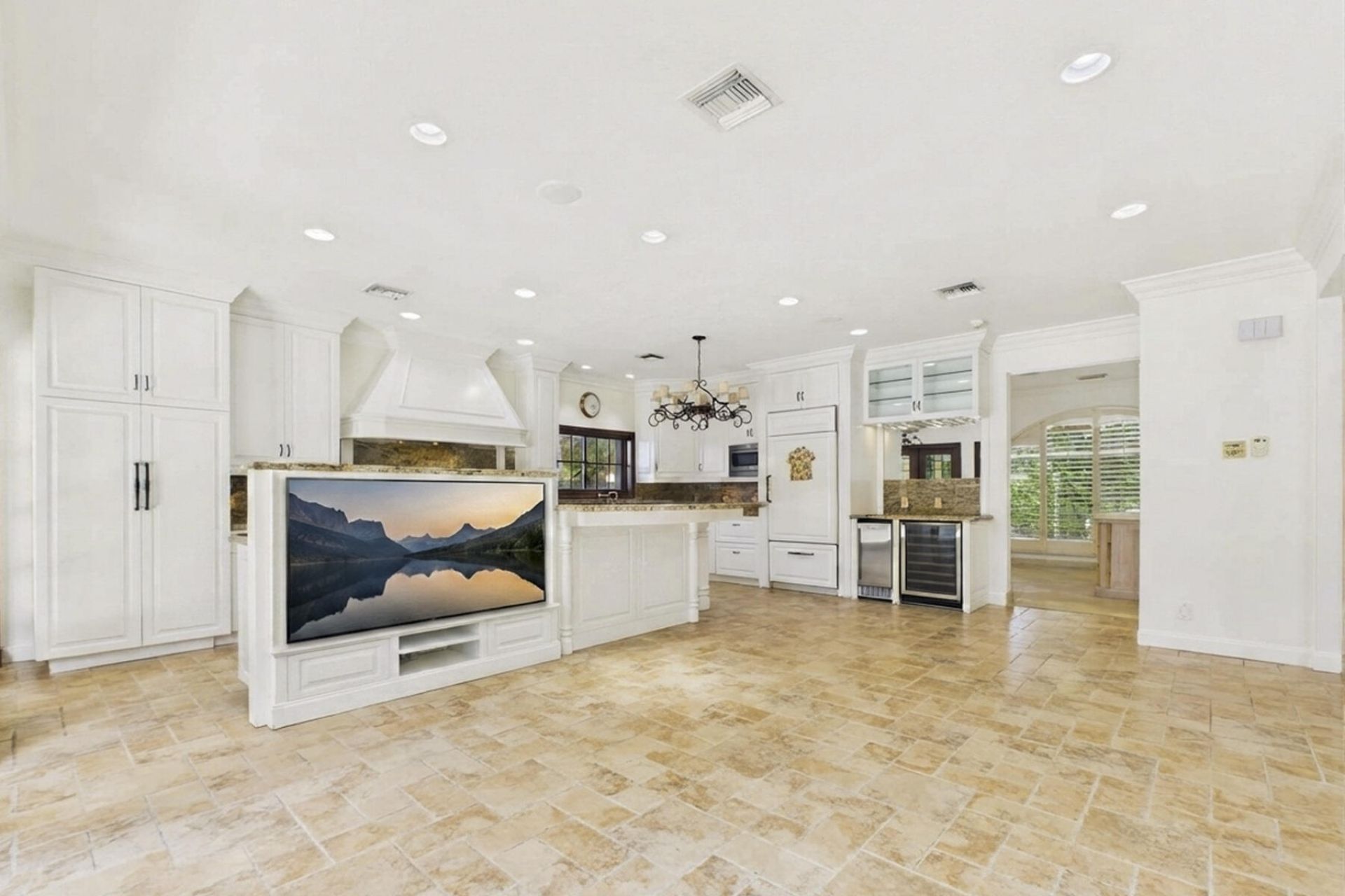 107 Flagler Promenade S, West Palm Beach, FL 33405 Photo