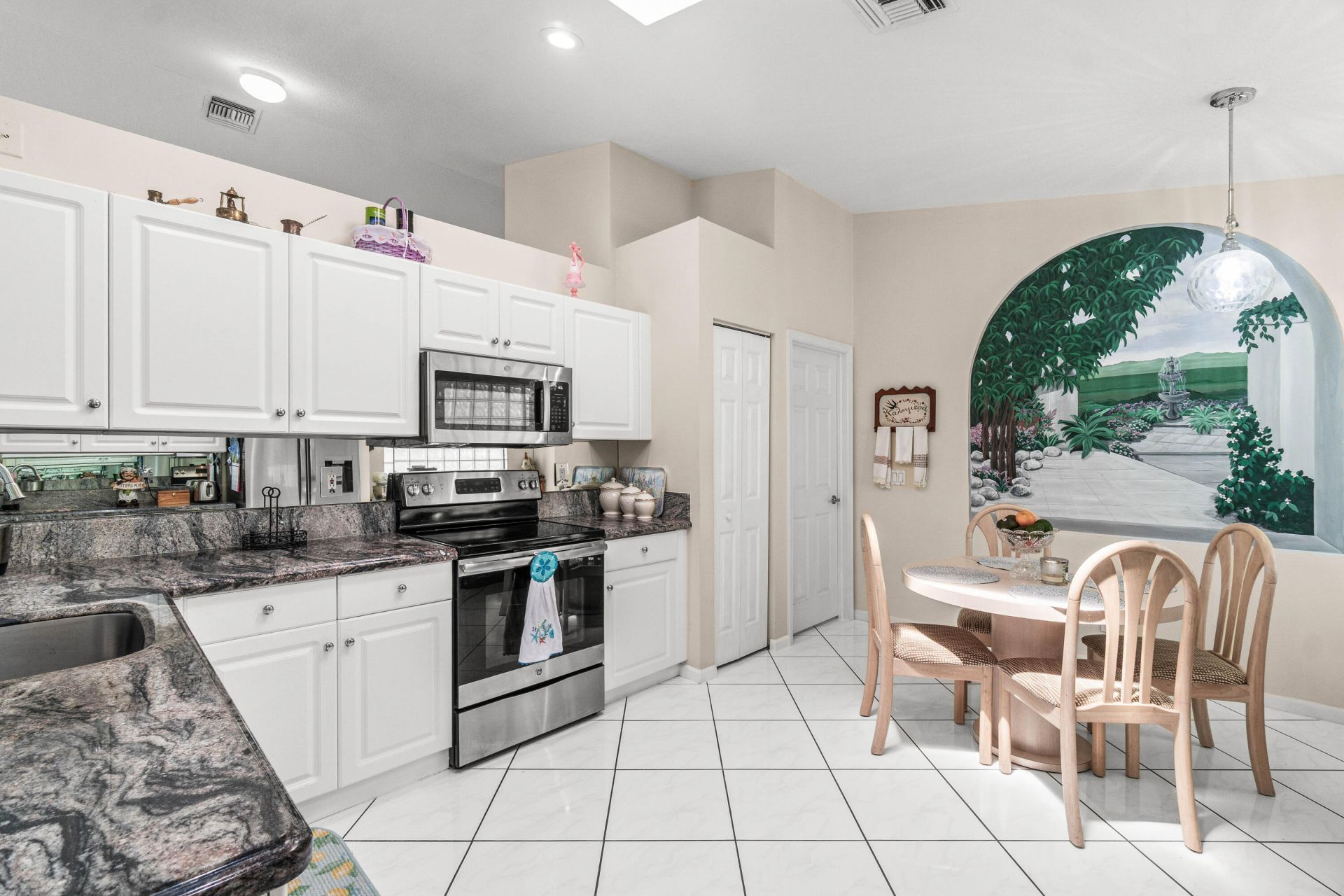 12185 Castle Pines Road, Boynton Beach, FL 33437 Photo