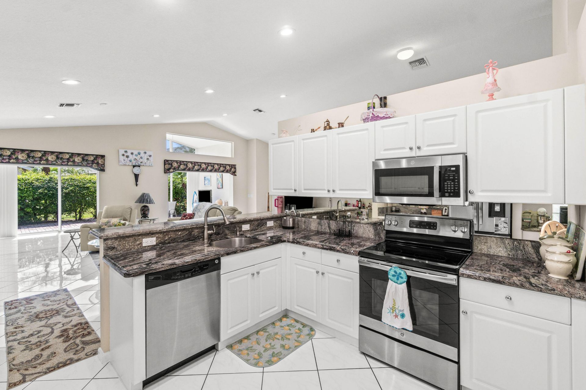 12185 Castle Pines Road, Boynton Beach, FL 33437 Photo