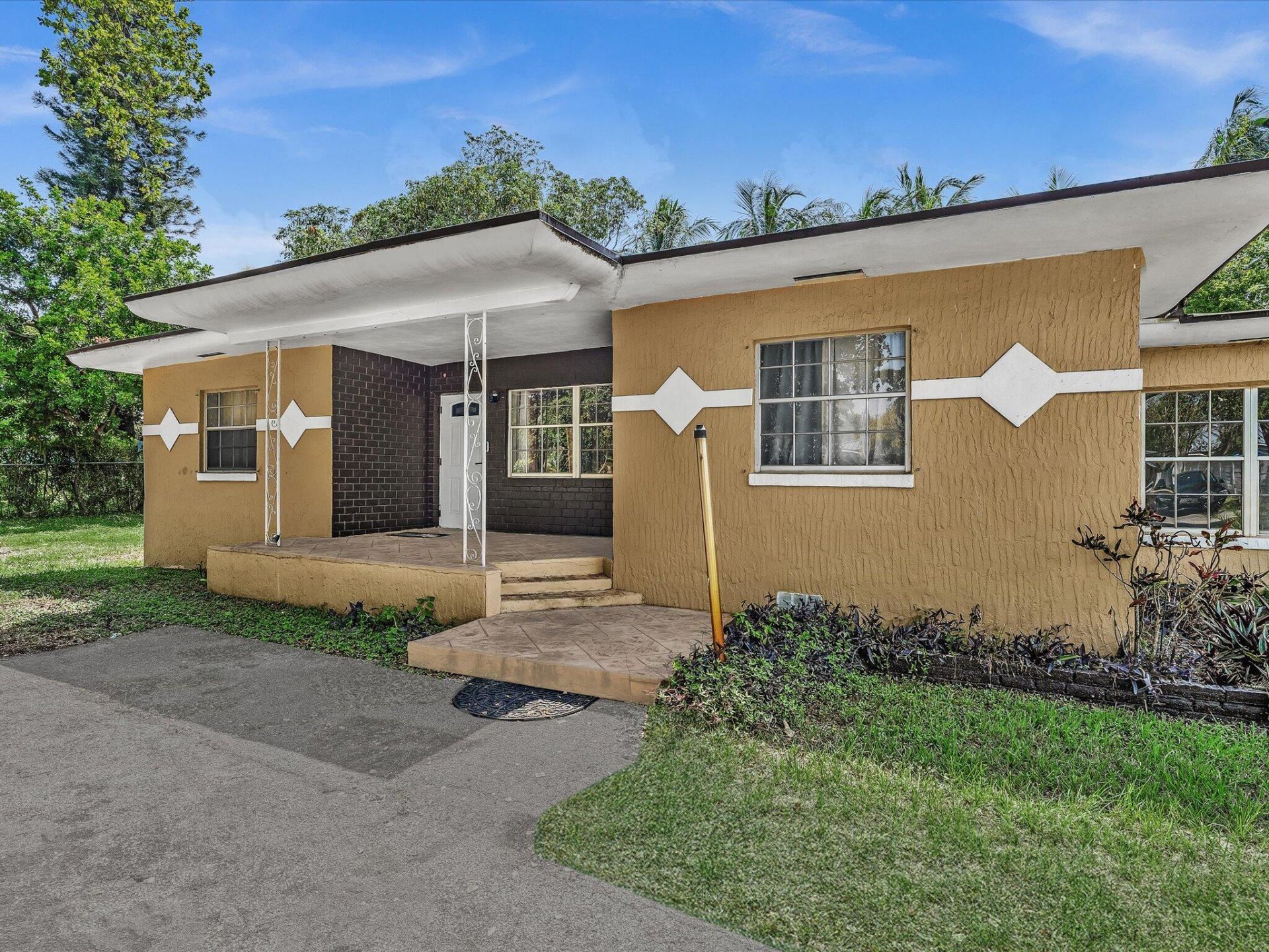 4400 W Broward Boulevard, Plantation, FL 33317 Photo