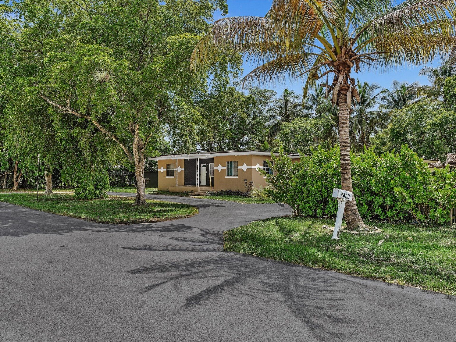 4400 W Broward Boulevard, Plantation, FL 33317 Photo