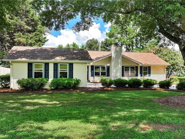5658 Raintree Trace , Oakwood, GA 30566