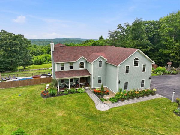 202 South Road, Deerfield, NH 03037
