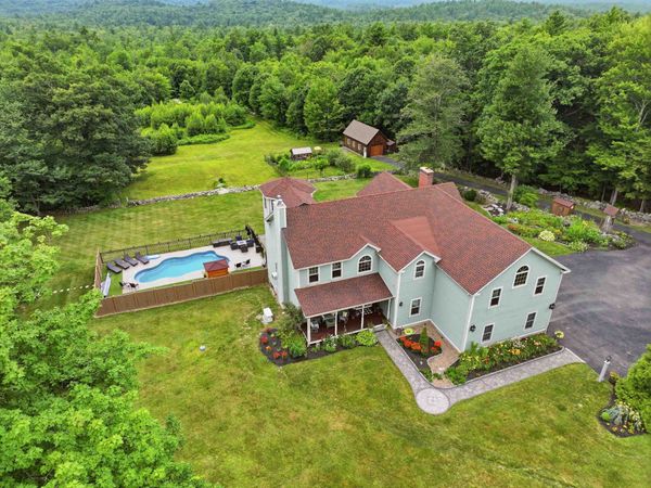 202 South Road, Deerfield, NH 03037