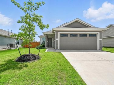 2733 Slatewood Drive, Fort Worth, TX 76179