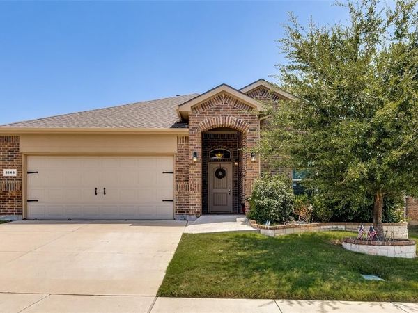 1148 Lakeville Drive, Fort Worth, TX 76177