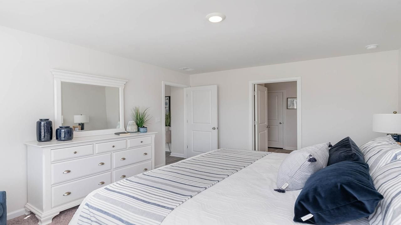 622 Strawberry Field Way  Photo 13