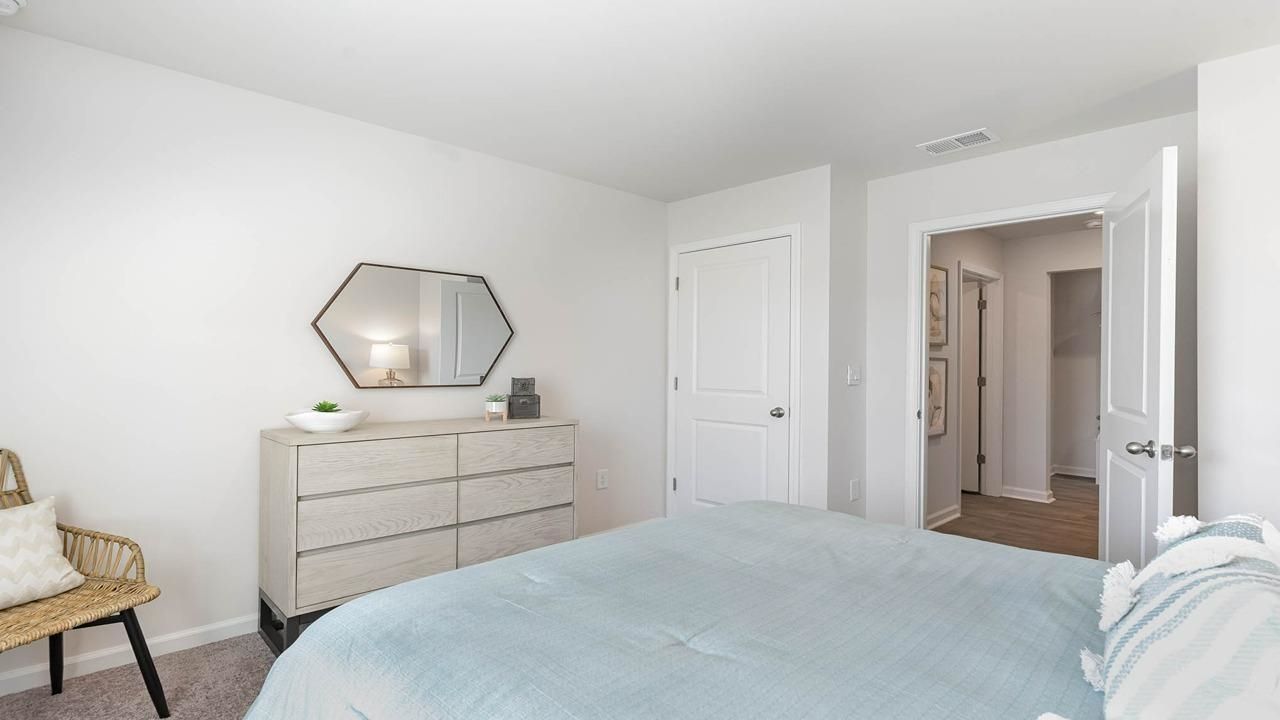 622 Strawberry Field Way  Photo 21