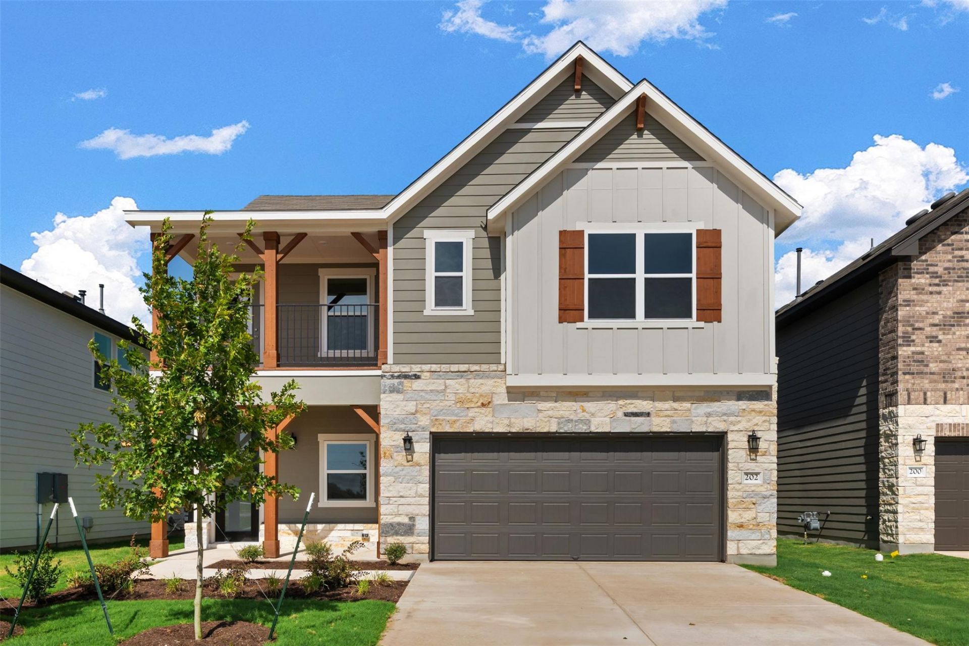 202 Willow Heights Dr, Hutto, TX 78634 Main Photo