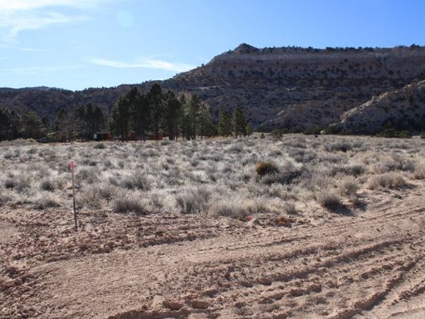 140 E TEASDALE RD , Unit 5A, Teasdale, UT 84773