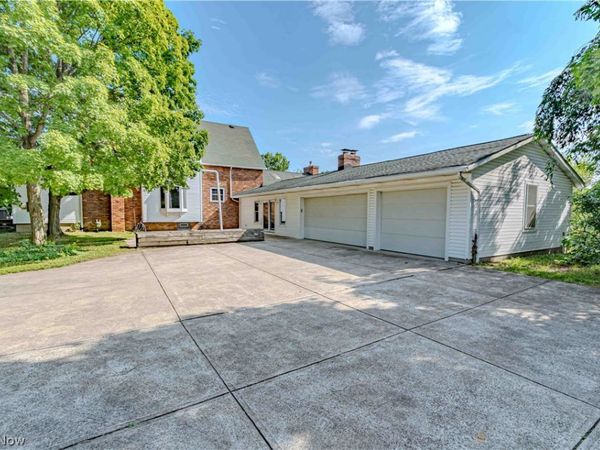 4321 Nichols Road , Medina, OH 44256