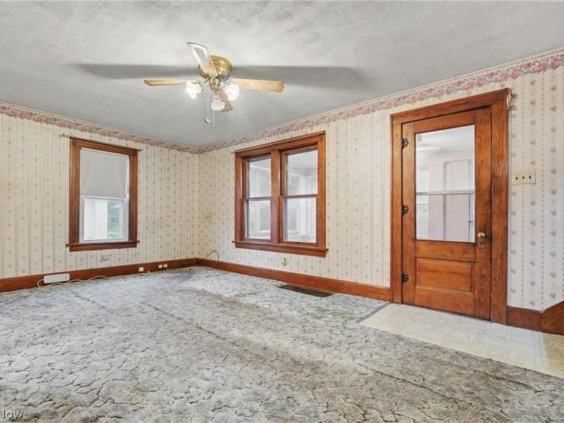 18091 Derr Avenue, Beloit, OH 44609 Photo 8