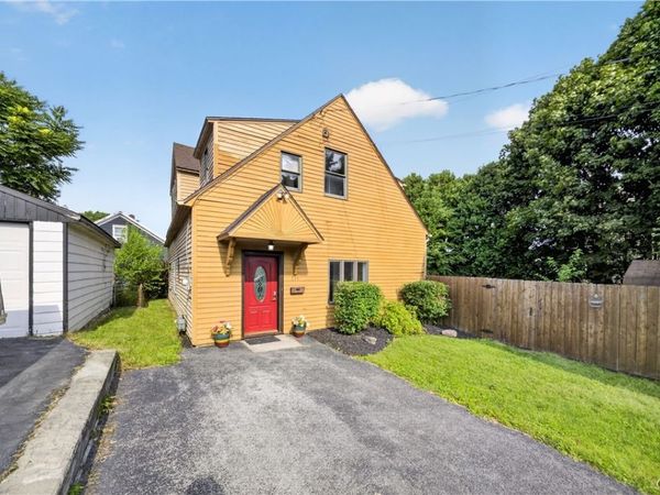 211 Schaffer Avenue , Syracuse, NY 13206