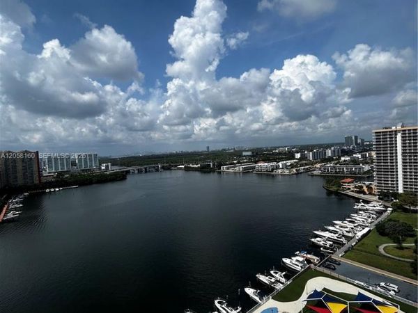250 174th St , Unit 2102, Sunny Isles Beach, FL 33160