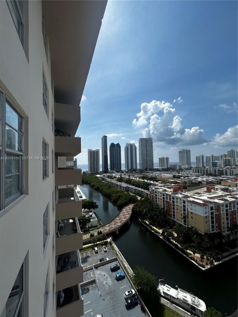 250 174th St , Unit 2102, Sunny Isles Beach, FL 33160 Photo