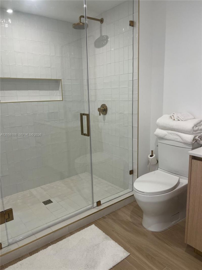 90 NE 32 , Unit 821, Miami, FL 33137 Photo