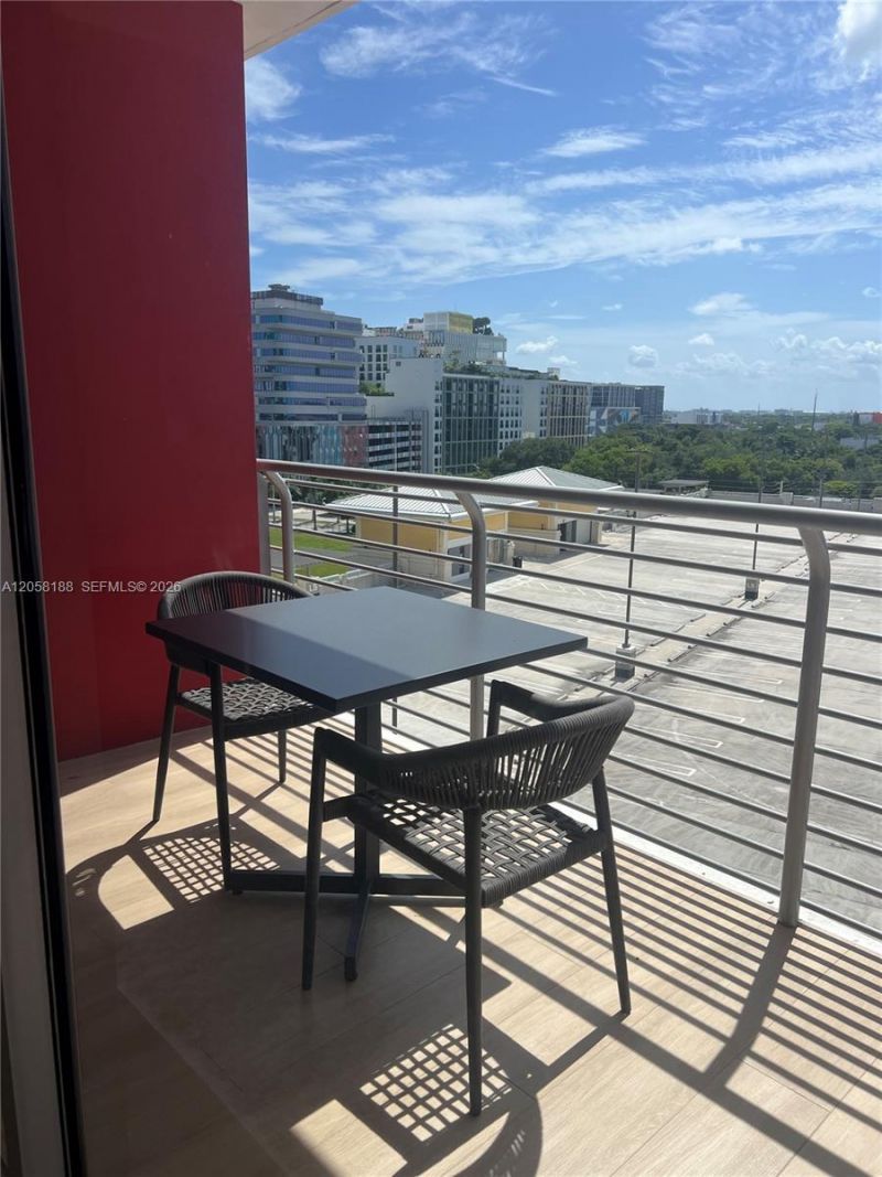 90 NE 32 , Unit 821, Miami, FL 33137 Photo