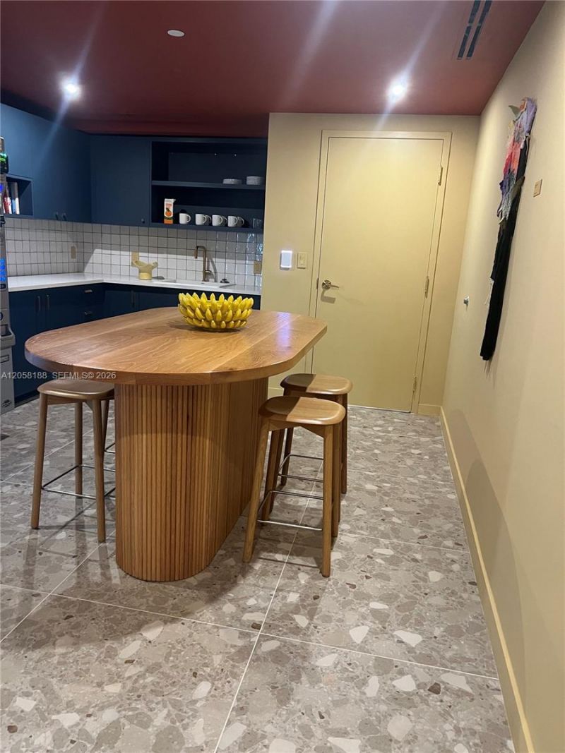 90 NE 32 , Unit 821, Miami, FL 33137 Photo