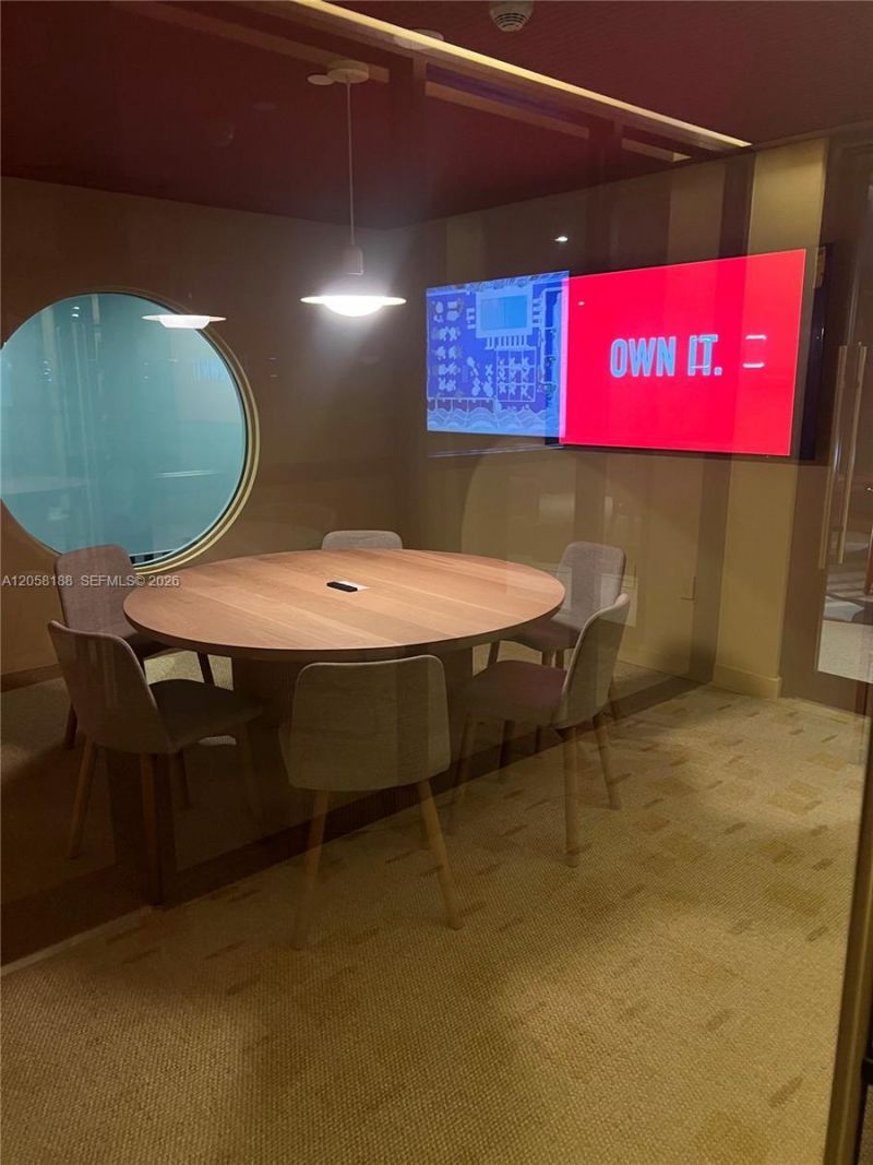 90 NE 32 , Unit 821, Miami, FL 33137 Photo