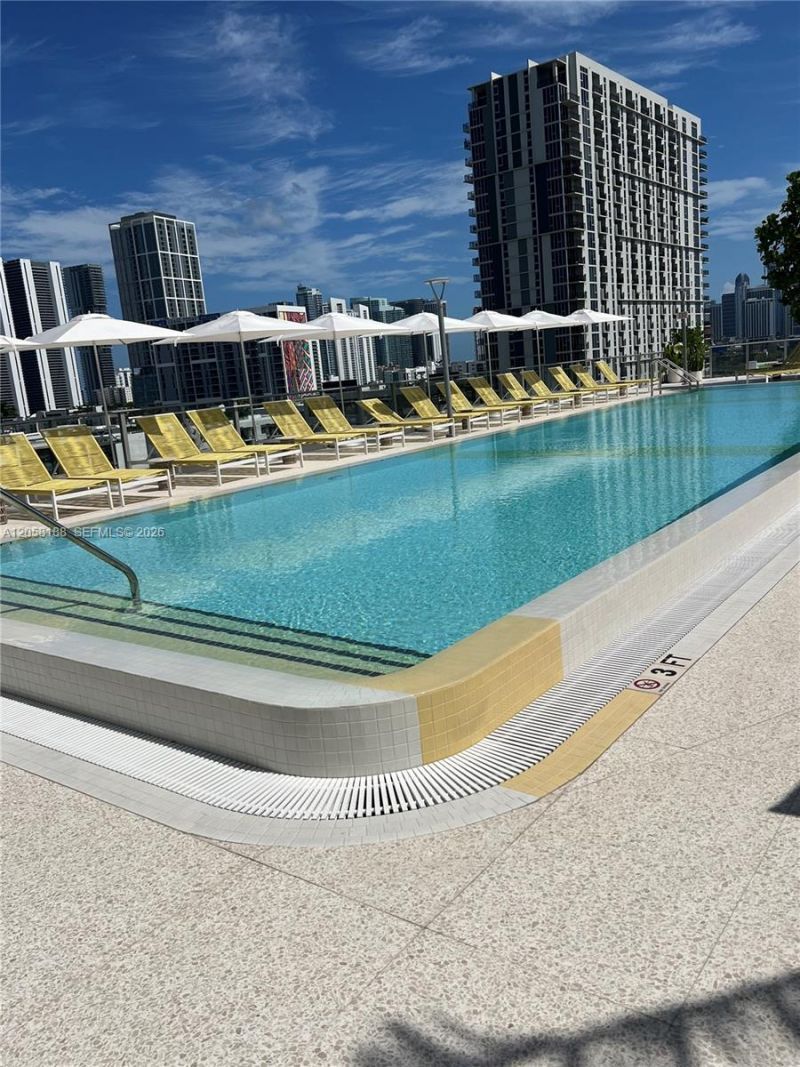 90 NE 32 , Unit 821, Miami, FL 33137 Photo