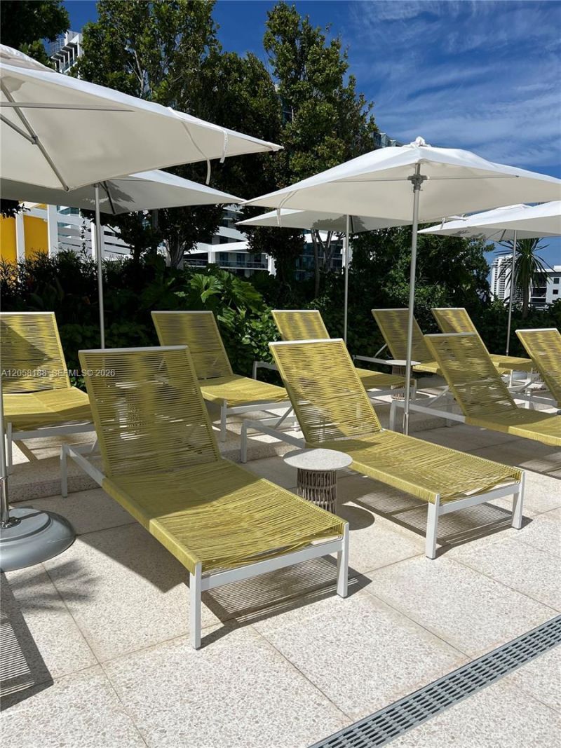 90 NE 32 , Unit 821, Miami, FL 33137 Photo