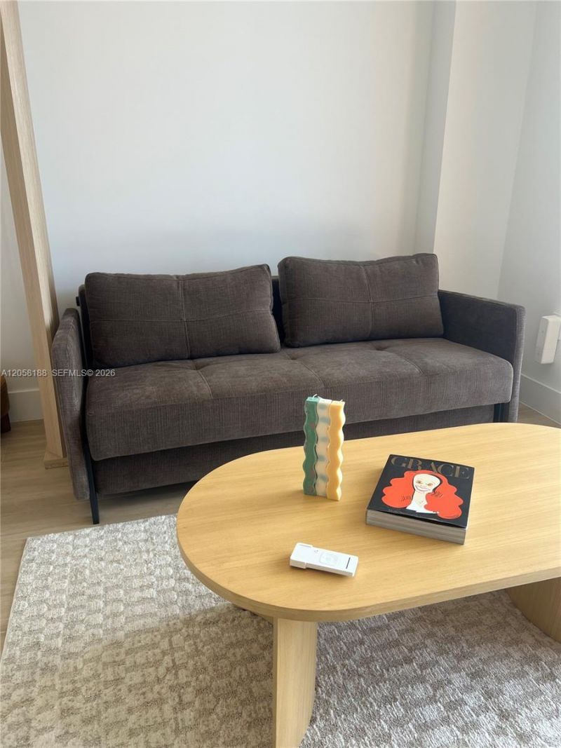 90 NE 32 , Unit 821, Miami, FL 33137 Photo