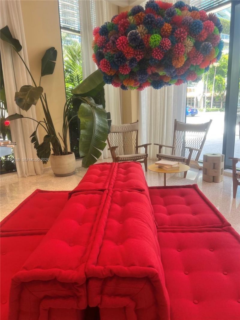 90 NE 32 , Unit 821, Miami, FL 33137 Photo