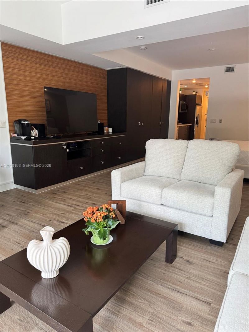 5300 NW 87th Ave , Unit 911, Doral, FL 33178 Photo