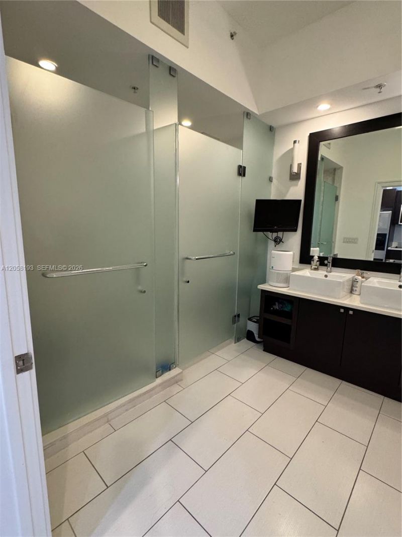 5300 NW 87th Ave , Unit 911, Doral, FL 33178 Photo