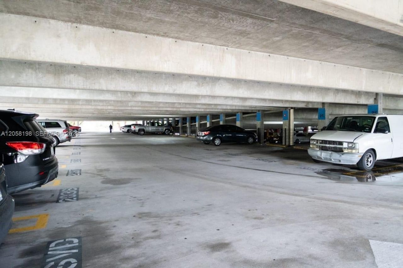 800 N Miami Ave, Unit E-1610, Miami, FL 33136 Photo