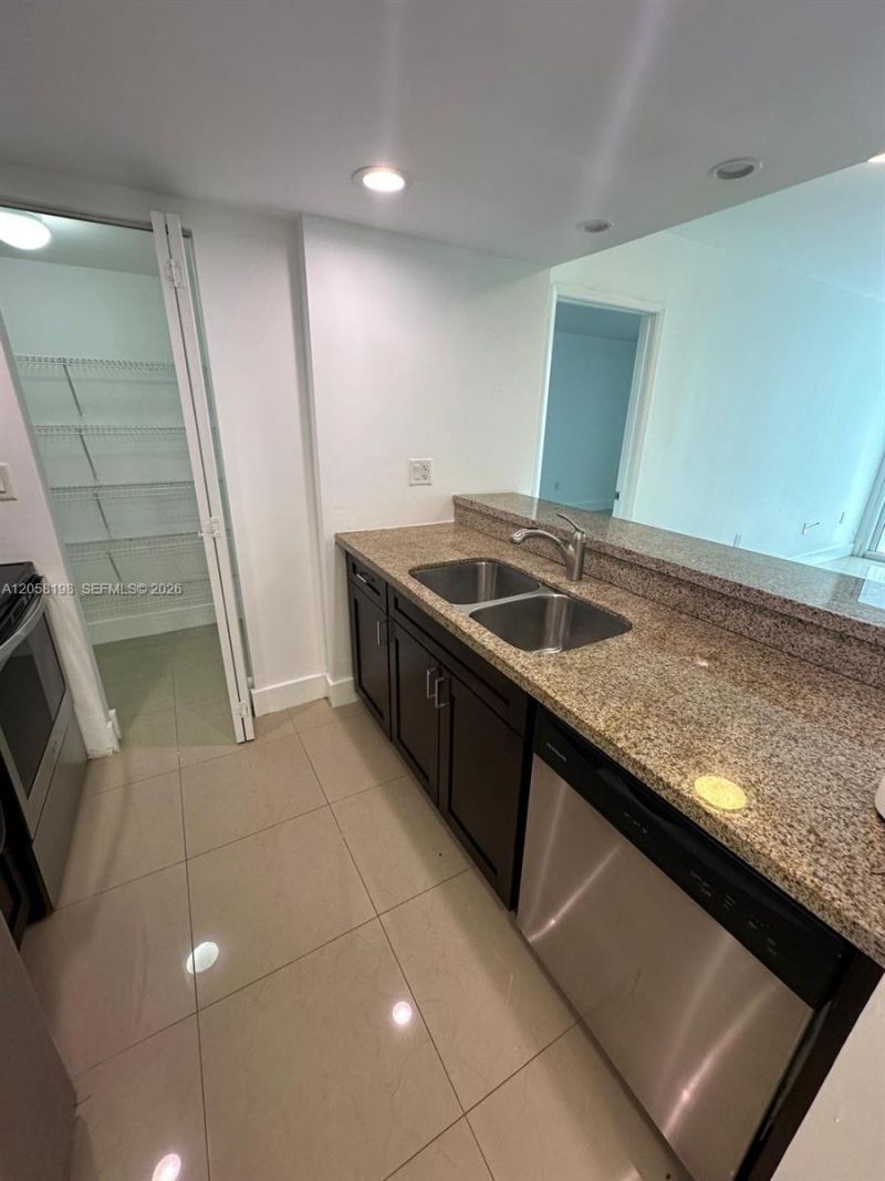 800 N Miami Ave, Unit E-1610, Miami, FL 33136 Photo