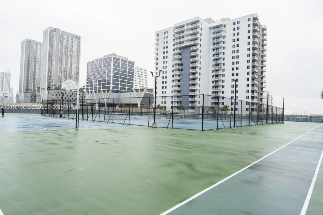 800 N Miami Ave, Unit E-1610, Miami, FL 33136 Photo