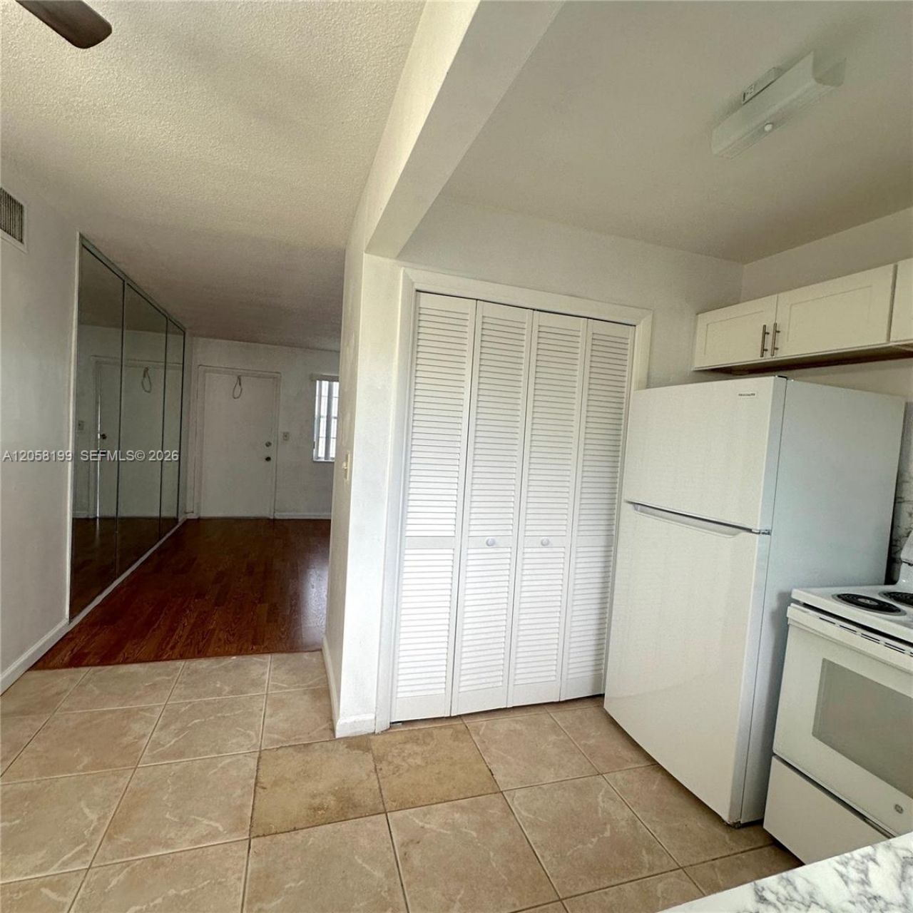 2826 Van Buren St , Unit 8, Hollywood, FL 33020 Photo
