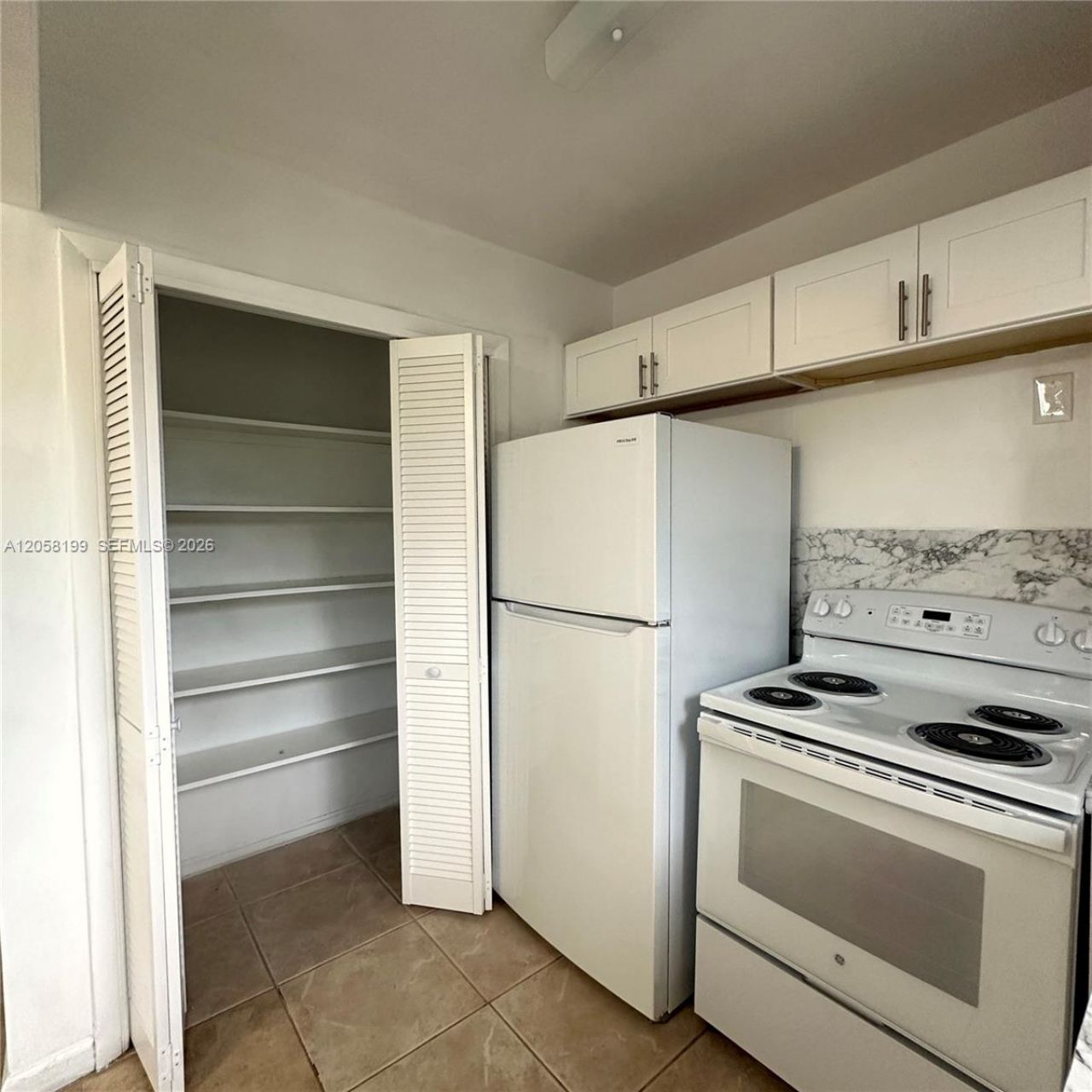 2826 Van Buren St , Unit 8, Hollywood, FL 33020 Photo