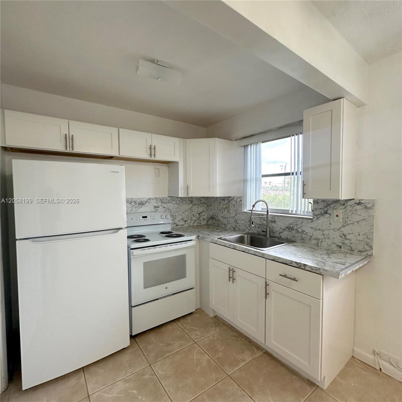 2826 Van Buren St , Unit 8, Hollywood, FL 33020 Photo