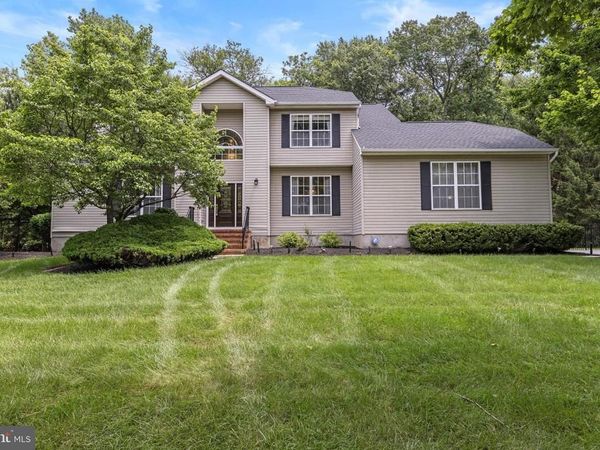 15 ARNOLD LANE, ROBBINSVILLE, NJ 08691