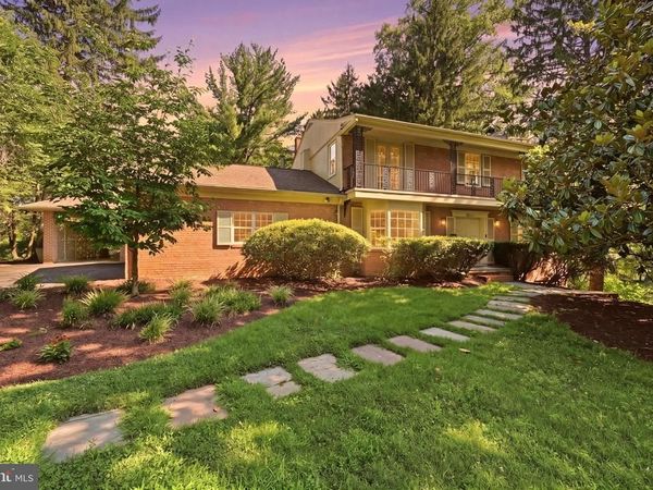 3211 FARMINGTON DRIVE, CHEVY CHASE, MD 20815