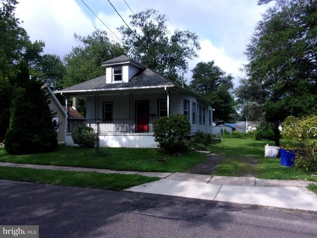 20 Elm Avenue, Clementon, NJ 08021 Main Photo
