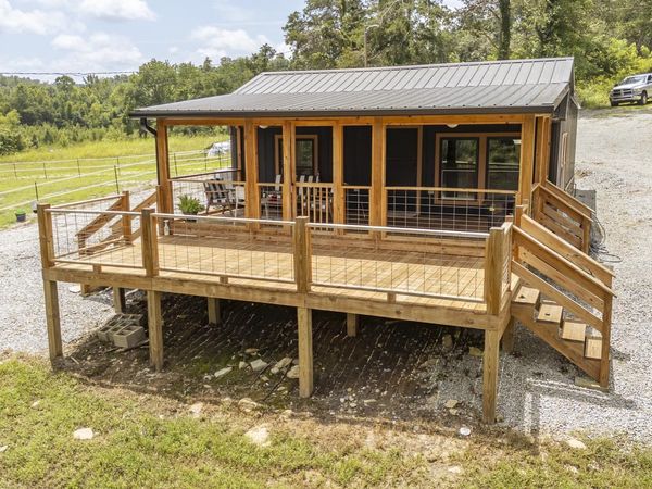 5690 CERRO GORDO RD, Olivehill, TN 38475