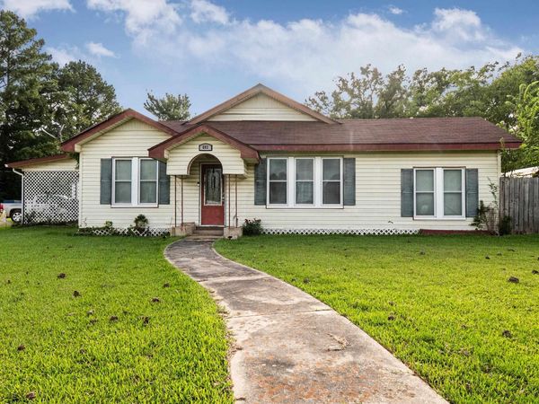 603 S Lee St Street, Hampton, AR 71744