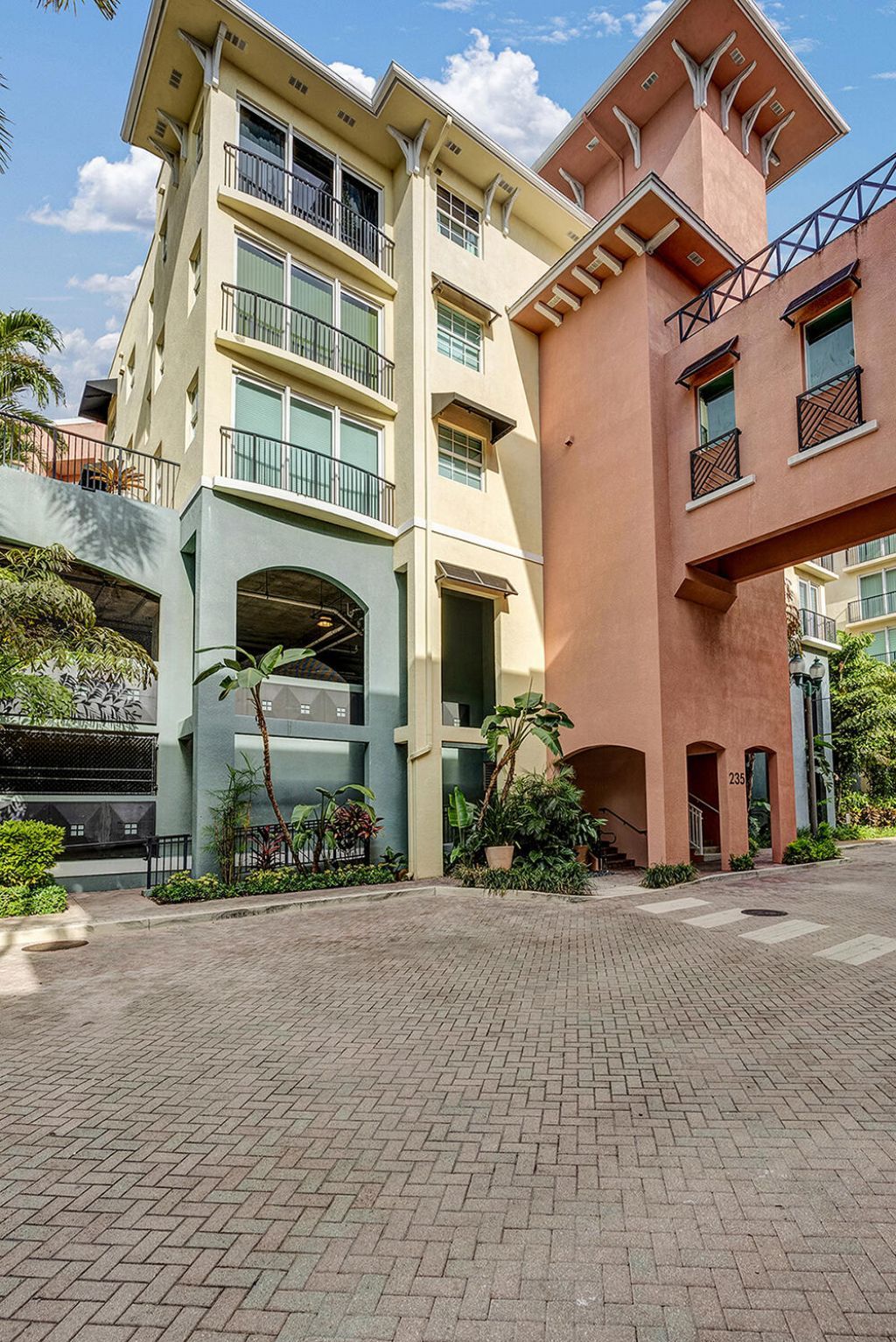 235 NE 1st Street, Unit 404, Delray Beach, FL 33444 Photo